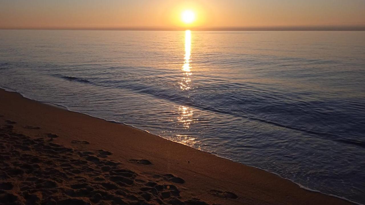 Encantador Apto En La Playa Coma-ruga Luaran gambar